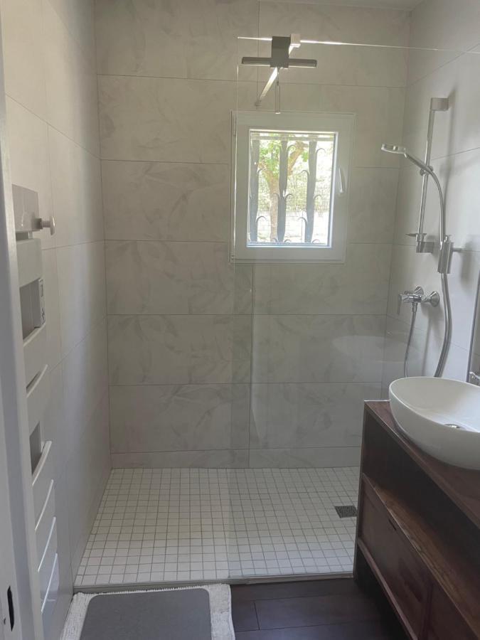 Les Terrasses Des Gardies Bed & Breakfast Pignan Luaran gambar